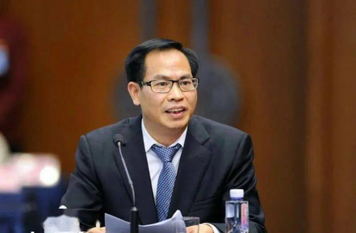 全國(guó)人大代表柯云峰：擴(kuò)雙通道藥房范圍，促M(fèi)TM慢病藥學(xué)服務(wù)升級(jí)