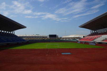 上饒市體育中心主體育場體育塑膠跑道、人工草皮、顯示屏、管桁架、膜結(jié)構(gòu)、體育座椅、鋁鎂錳輕鋼屋面等工程